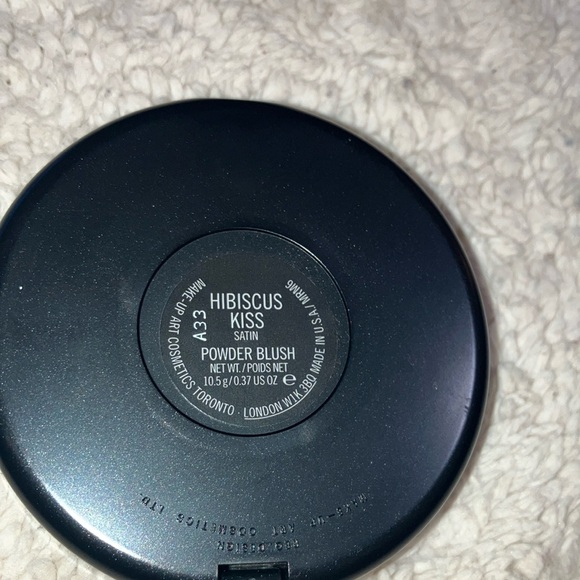 MAC X RiRi - Picture 7 of 7